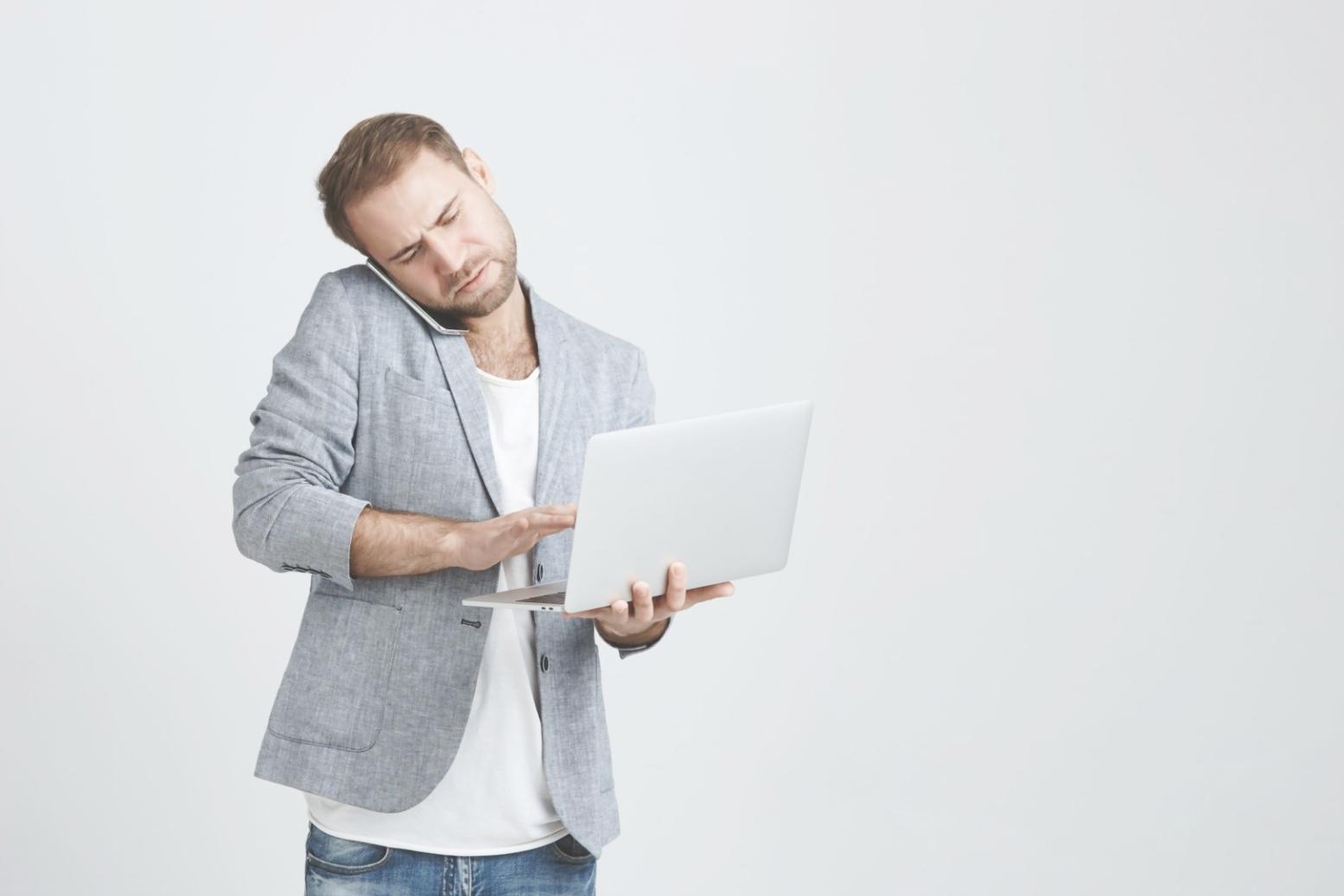 Team collaboration during bug triage meeting